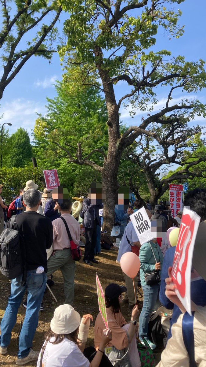 人多すぎてこれ以上近づけませんでした笑
これだけいたらさすがに政府は無視できないだろ

#国会正門前大行動０４１９