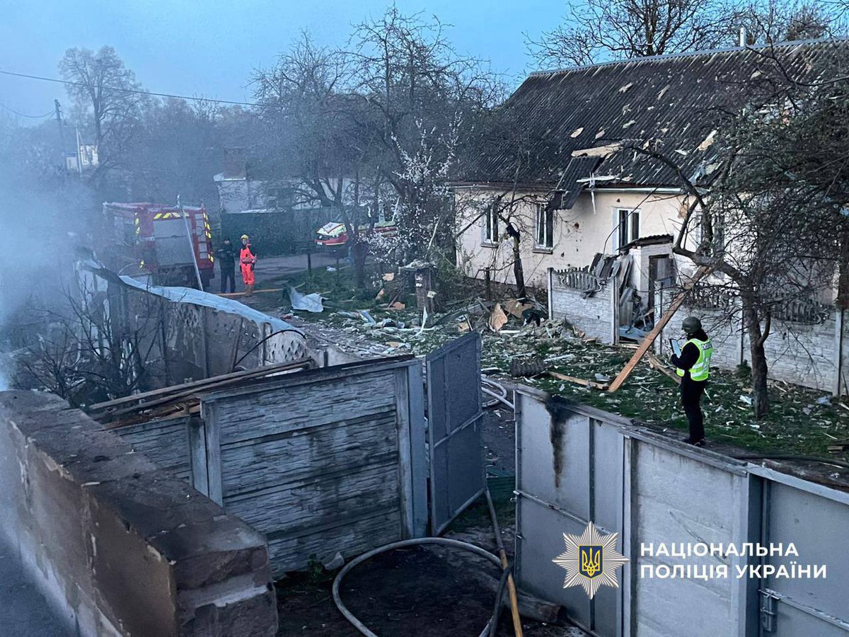 ‼️Last night Chernihiv came under enemy strikes: a 16-year-old boy was killed and 4 people were injured, while residential buildings, an educational institution, and an industrial facility were damaged. Russia continues its war against civilians, deliberately targeting civilian