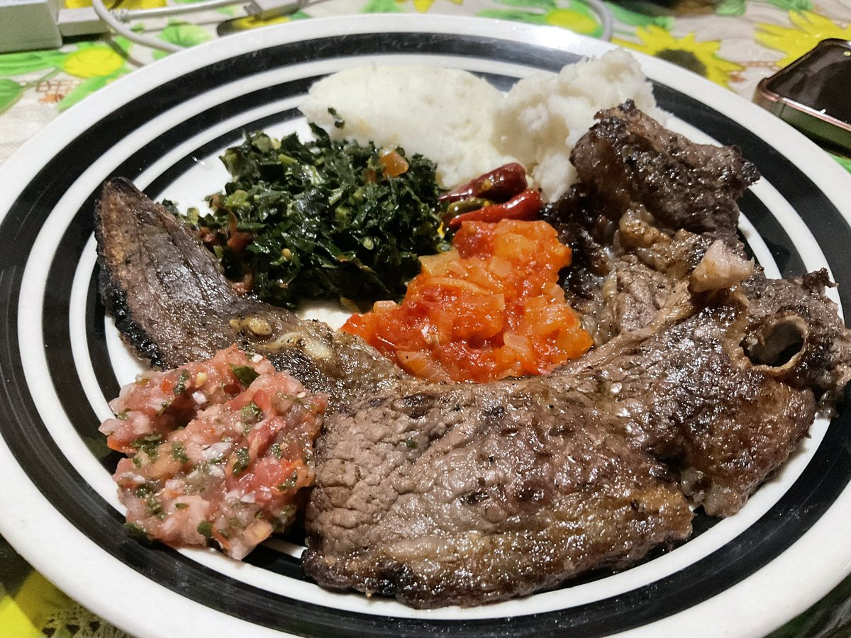 KingJayZim's tweet image. #Bulawayo #Skies 19 April 2026.

Breakfast in Trenance. I’m feeling a wee bit delicate this morning,thanks to Tsano Paul  for last night’s jollifications at his beautiful Morningside crib. 

A packed lunchbox of last nights braai assortment always comes in handy the morning after