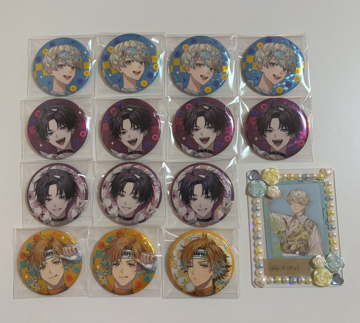 kk182525's tweet photo. 【交換】 にじさんじ オリエンス Oriens 3周年 3rd Anniversary ランダム缶バッジ

【譲】画像1枚目(2枚目の通り裏面に初期傷あるものが一部ございます)

【求】3枚目(詳細4枚目参照)

条件の良い方優先のため、お返事にお時間いただく場合がございます。
検索からもお気軽にお声がけください。 https://t.co/TRmtwPaN4l