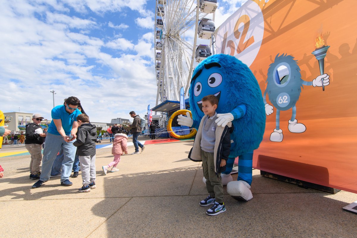 pasdecalais62's tweet image. 🖍️🧒🧓 “Paz, un #dessin pour nos aînés” : Paz, la mascotte du #PasDeCalais, vous attend pour l'ouverture de son grand #concours de dessins solidaire aux Rencontres Internationales de Cerfs-Volants de #Berck-sur-Mer !
ℹ️ Détails et règles du concours : pasdecalais.fr/paz-un-dessin-…