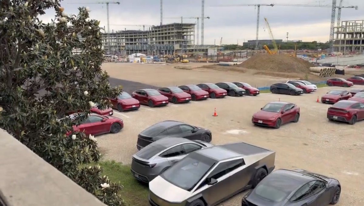 Tesla Robotaxi spotted in Dallas