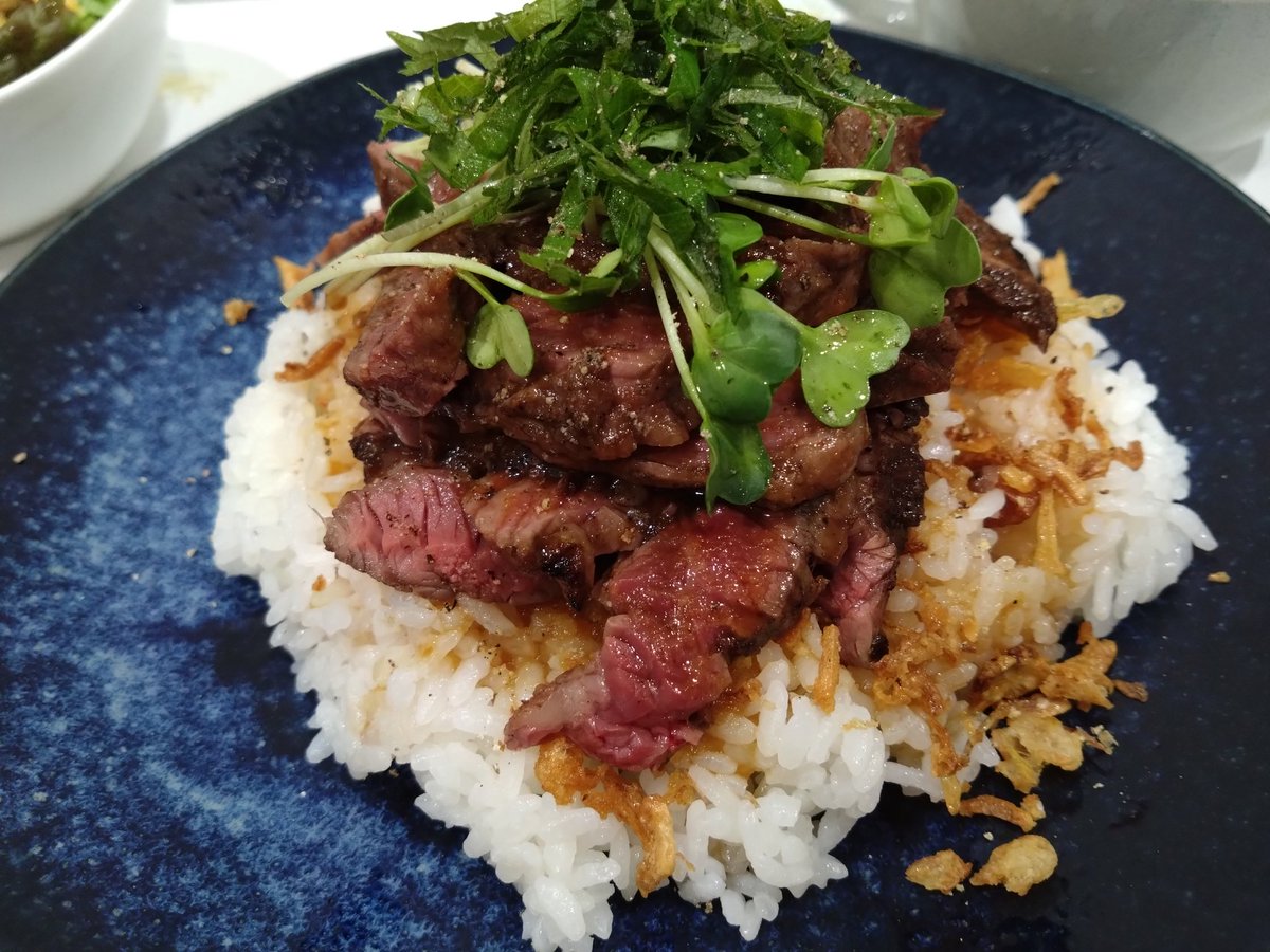 ta_gg6's tweet photo. ここのステーキ丼美味しかったから変態な皆様ぜひ！！！！ https://t.co/89PcxxqH8b