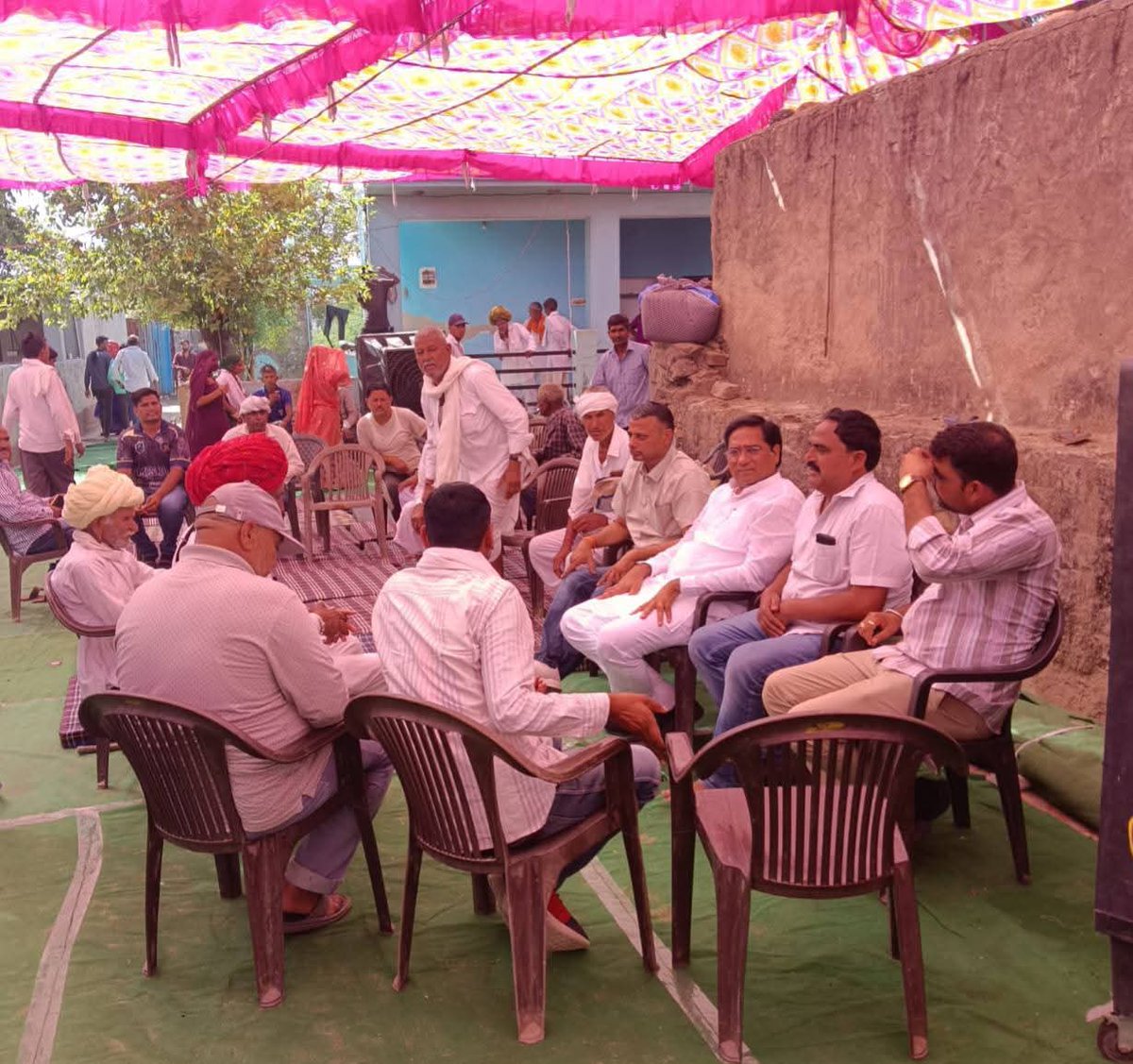 SureshRawatIN's tweet image. पुष्कर विधायक क्षेत्र के परिवारजनों के मध्य विभिन्न सामाजिक कार्यक्रमों में सहभागी बना।

#SSR #Pushkar