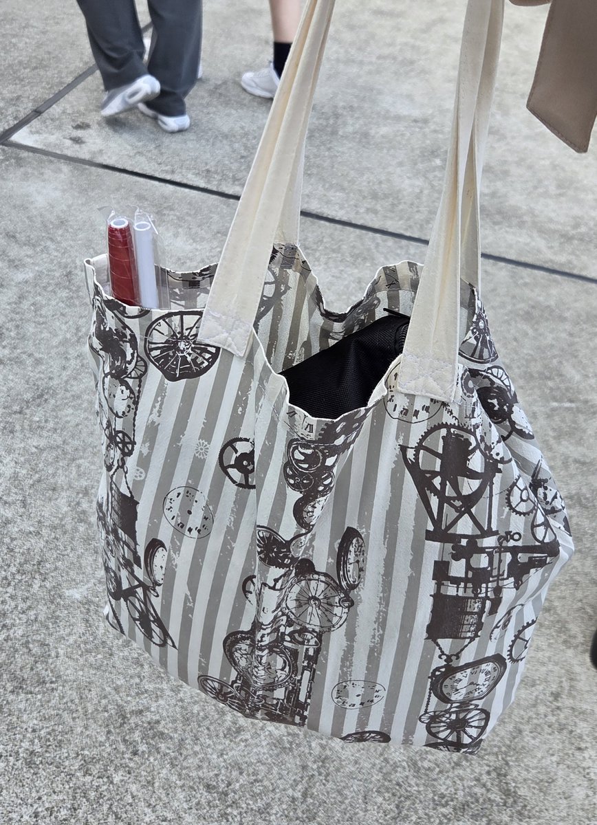 えりな tweet media