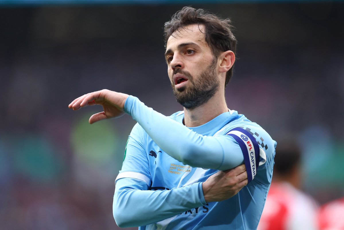 🚨 Pep Guardiola 🇪🇸 sur Bernardo Silva 🇵🇹 : « 𝗨𝗡𝗘 𝗣𝗔𝗥𝗧𝗜𝗘 𝗗𝗘 𝗠𝗢𝗜 𝗦’𝗘𝗡 𝗩𝗔 𝗔𝗨𝗦𝗦𝗜. 😢 »

(CP)