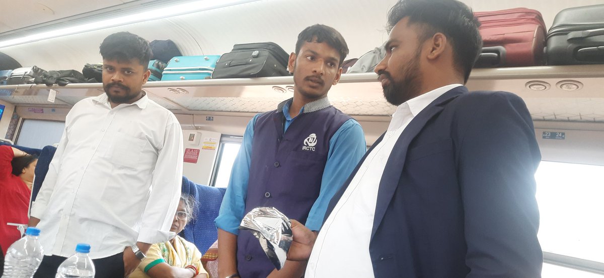 sjs_ray's tweet photo. @VandeBharatExp @RailMadad @AshwiniVaishnaw @PMOIndia @EastCoastRail @RailMinIndia @RailwaySeva @indianrailway__ 
Respected Sir, I am traveling in 20892 VANDEBHARAT EXP with PNR 6601658632 . The food served to me was picked food. Please look into the matter Sir,. https://t.co/HncbOqPO6R
