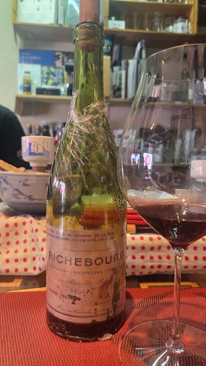 Alternative991 tweet media