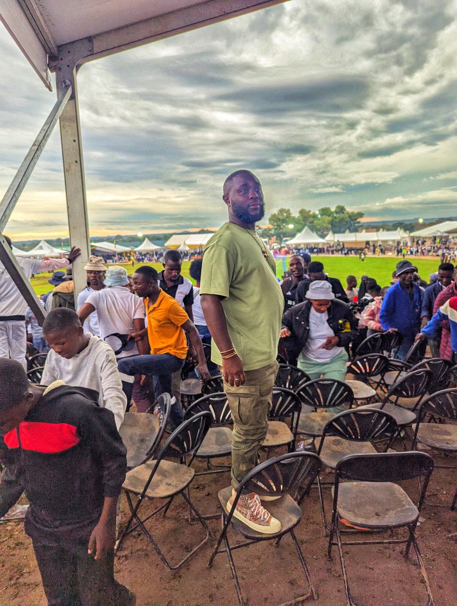 CornelNhlalo's tweet image. From Maphisa, where the nation stood still for a moment, to ZKS Spinners Arena, where it found its rhythm again.

Independence is not just remembered, it is lived. 🇿🇼 #IndependenceDay  #ZimAt46