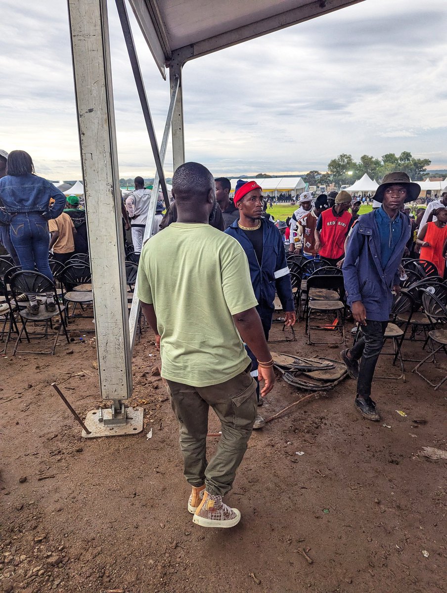 CornelNhlalo's tweet image. From Maphisa, where the nation stood still for a moment, to ZKS Spinners Arena, where it found its rhythm again.

Independence is not just remembered, it is lived. 🇿🇼 #IndependenceDay  #ZimAt46