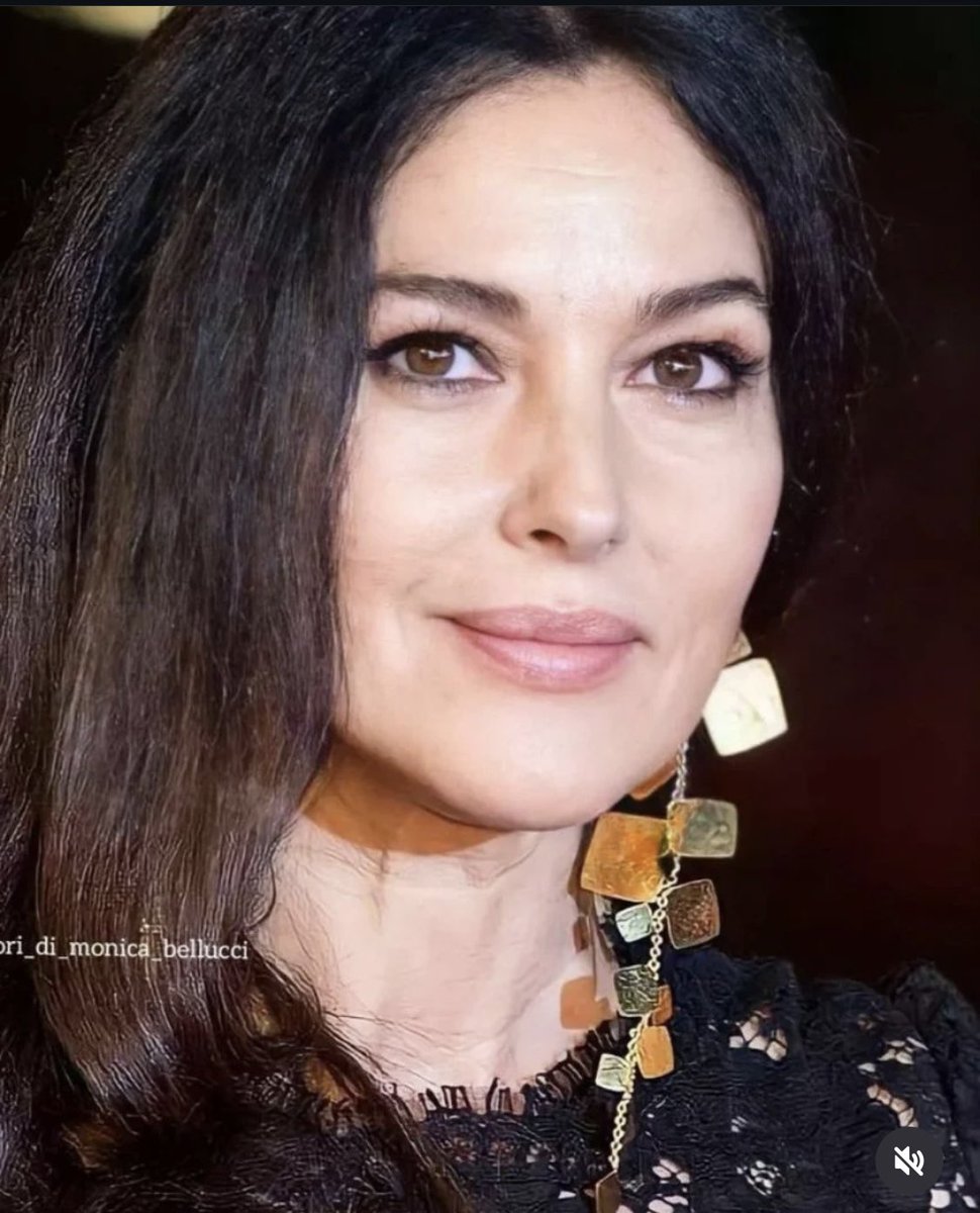 𝓜𝓪𝓱𝓪 tweet media