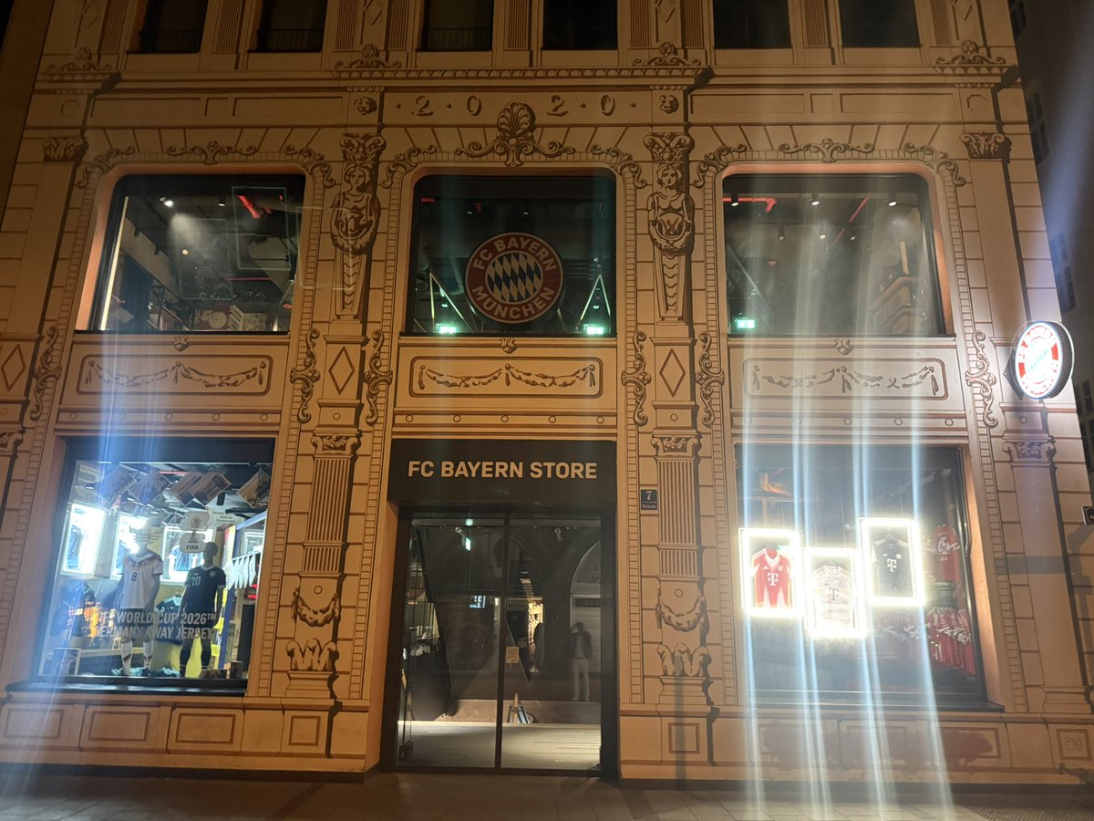 M_M_Pedersen's tweet image. Travelling &amp;gt; Meeting people &amp;gt; Learning &amp;gt; Seeing things &amp;gt; Drinking Coffee
#coffee #ordinarymansgold #footballagent #เขมจิราต้องรอด #munich #fcb #footballagentssummit