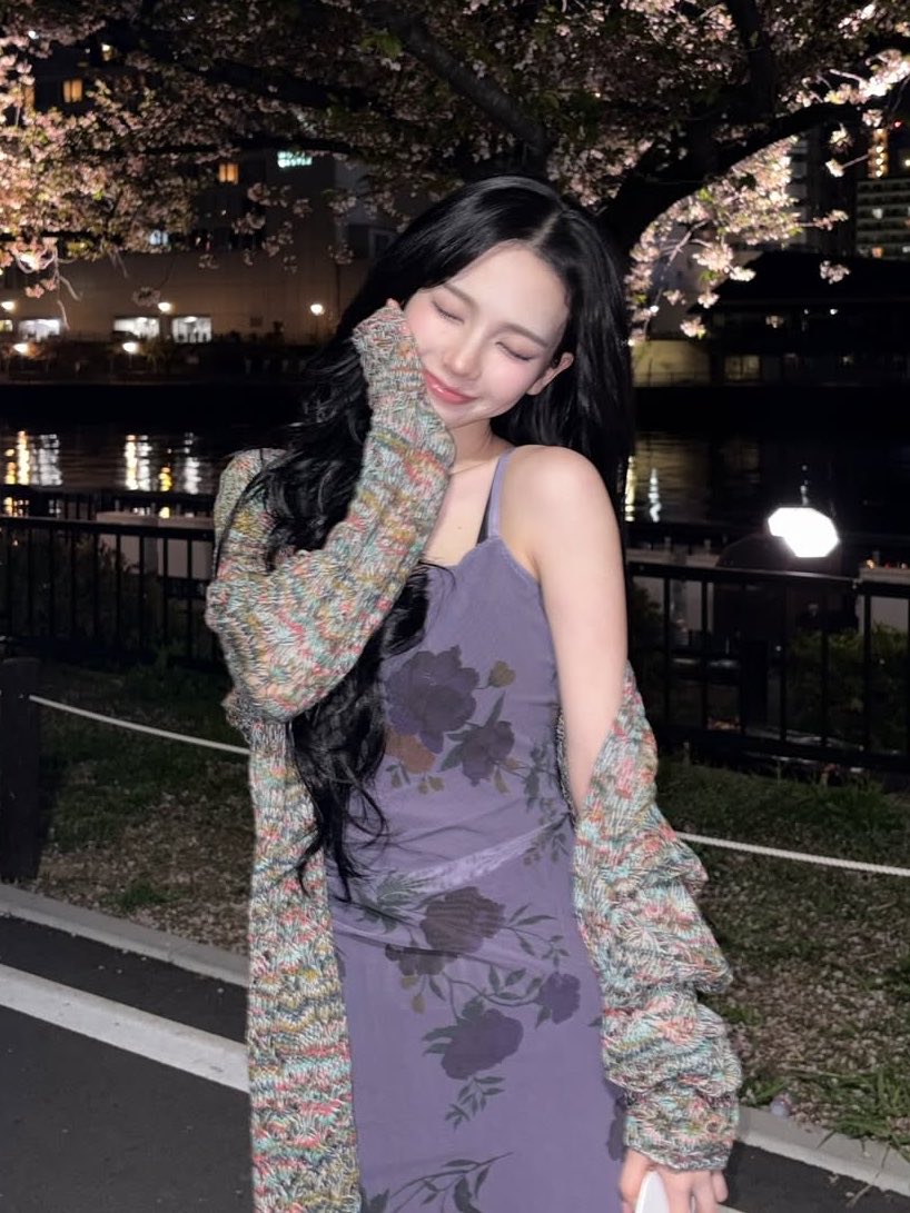 airibluu tweet media