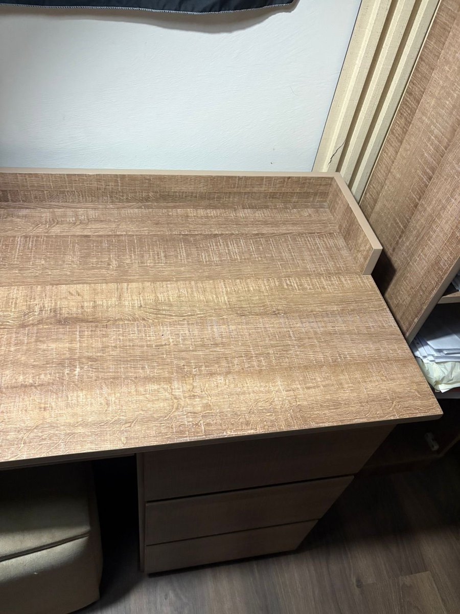 sooq9999's tweet photo. خشب تايلاندي اصلي 
مكون من : 
سرير نفر ومرتبة : 250
المكتبه : 150
المقاس : السرير 
العرض ٩٠سم الطول ١٩٠سم
الحاله : مستعمل
للتفاصيل اكثر تواصل معنا 
الموقع :مكة الشوقية 

رقم الجوال 

0541141497

ملاحظه : يوجد توصيل او الاستلام من نفس الموقع
#حراج #مكه #مكة_المكرمة #توصيل_الطلبات https://t.co/yqxDaGTWFu