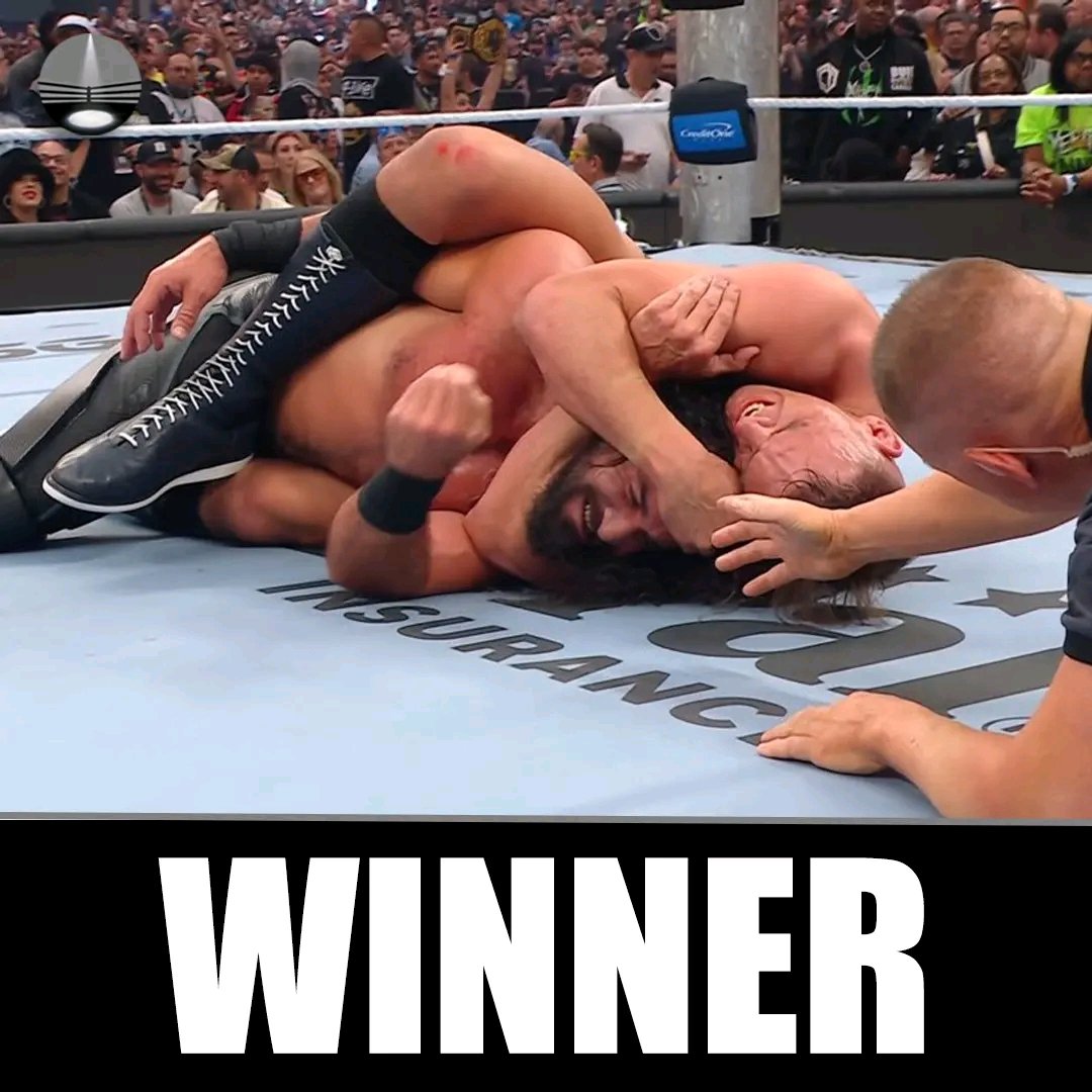 TheSpotlight___'s tweet photo. Gunther defeated Seth Rollins.

#WrestleMania https://t.co/sLvA6fYVvK