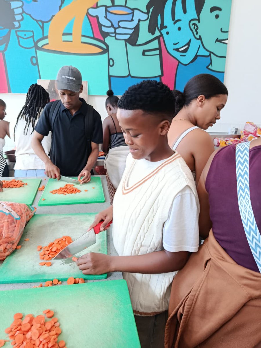 iahv_sa's tweet photo. A key part of YLTP is community outreach, where participants:
✨ Initiate projects
✨ Give back to their communities
✨ Share tools for stress relief and resilience

Because empowered individuals create empowered communities.

🔗https://t.co/eHMQXkxrVP https://t.co/g3kKvsb7Ze