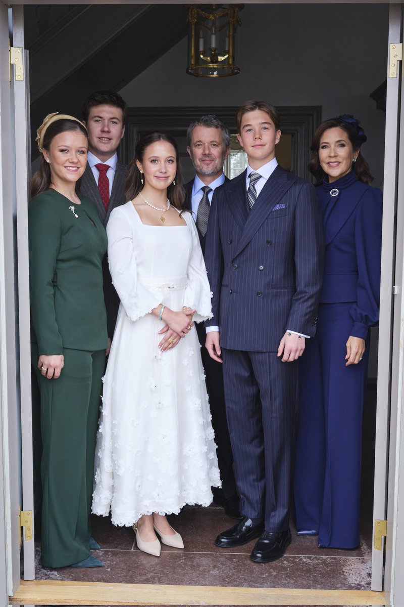 rwthofficial's tweet image. 🇩🇰
#Denmark’s Prince Vincent and Princess Josephine in new photo set published by the Royal House after attending the ceremony of confirmation, a ritual that marks the transition between childhood and teenage.

📸 Kongehuset #PrinsVincent #PrinsesseJosephine #Kongehuset #Danmark