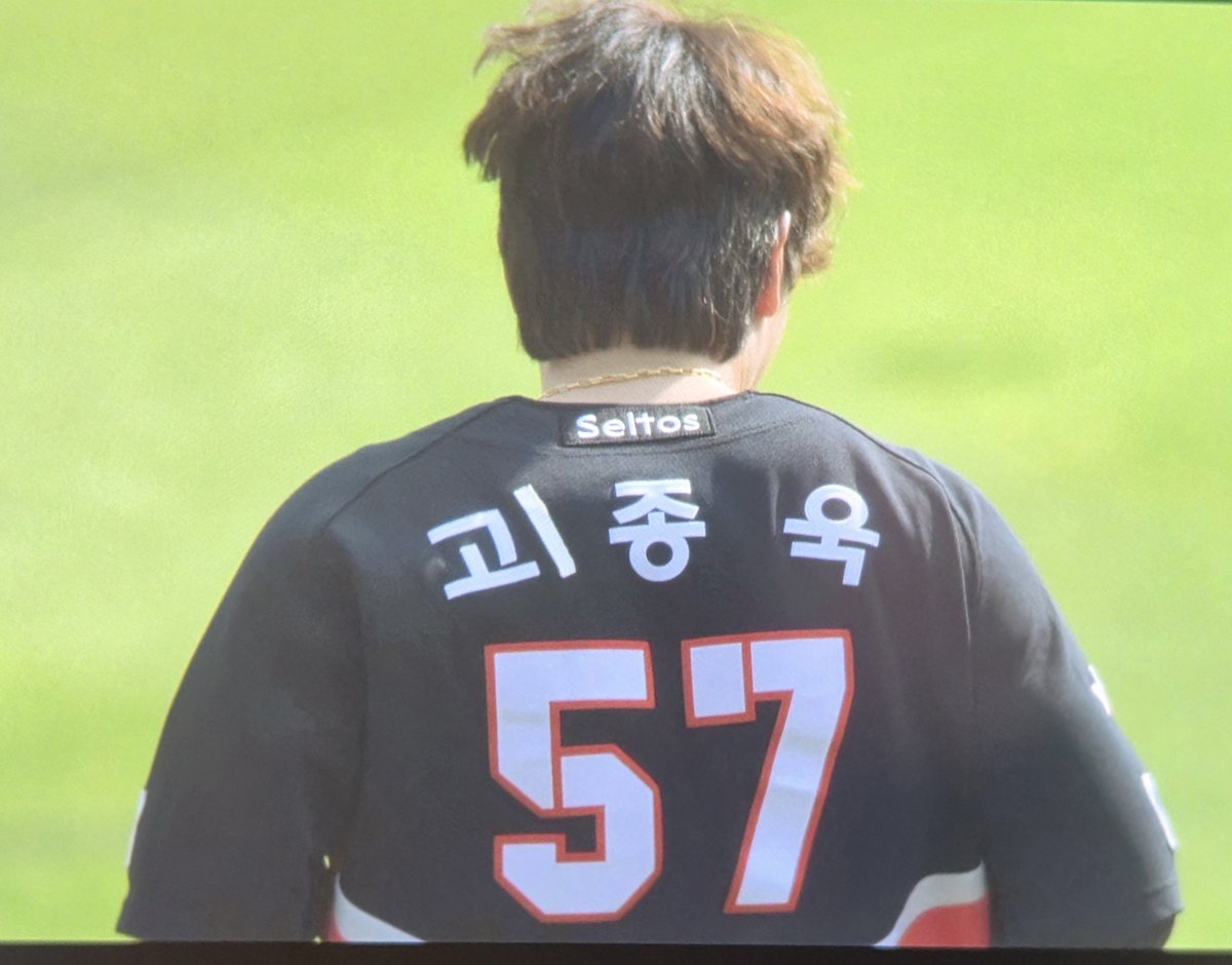 올리는계정 tweet media