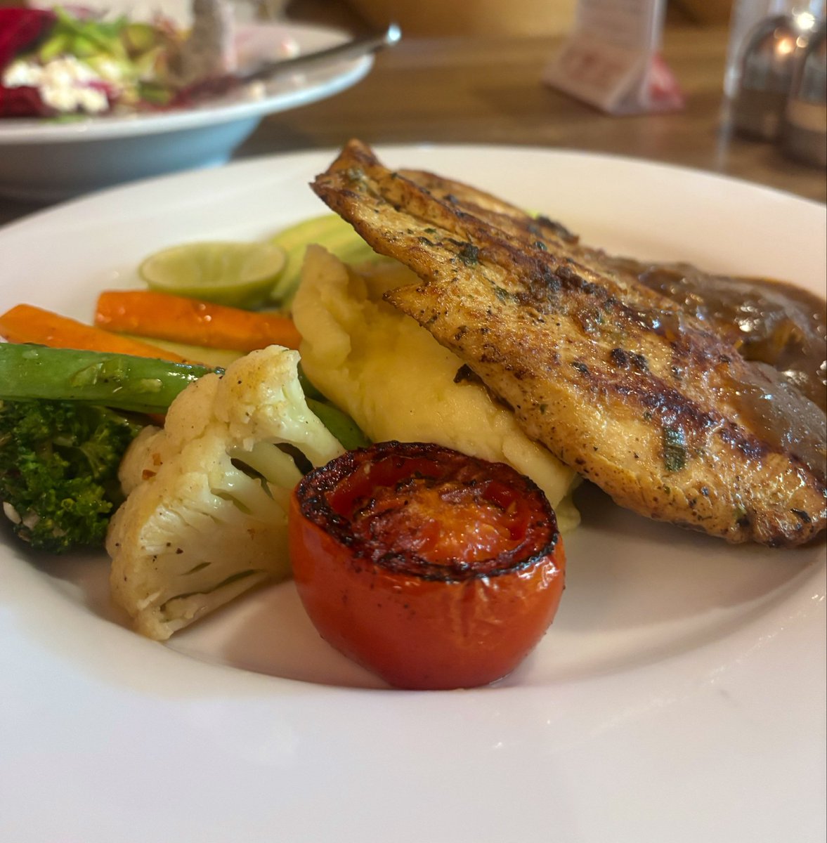 intoxicatedmice's tweet image. रुखा सुखा जो मिले #hosting.