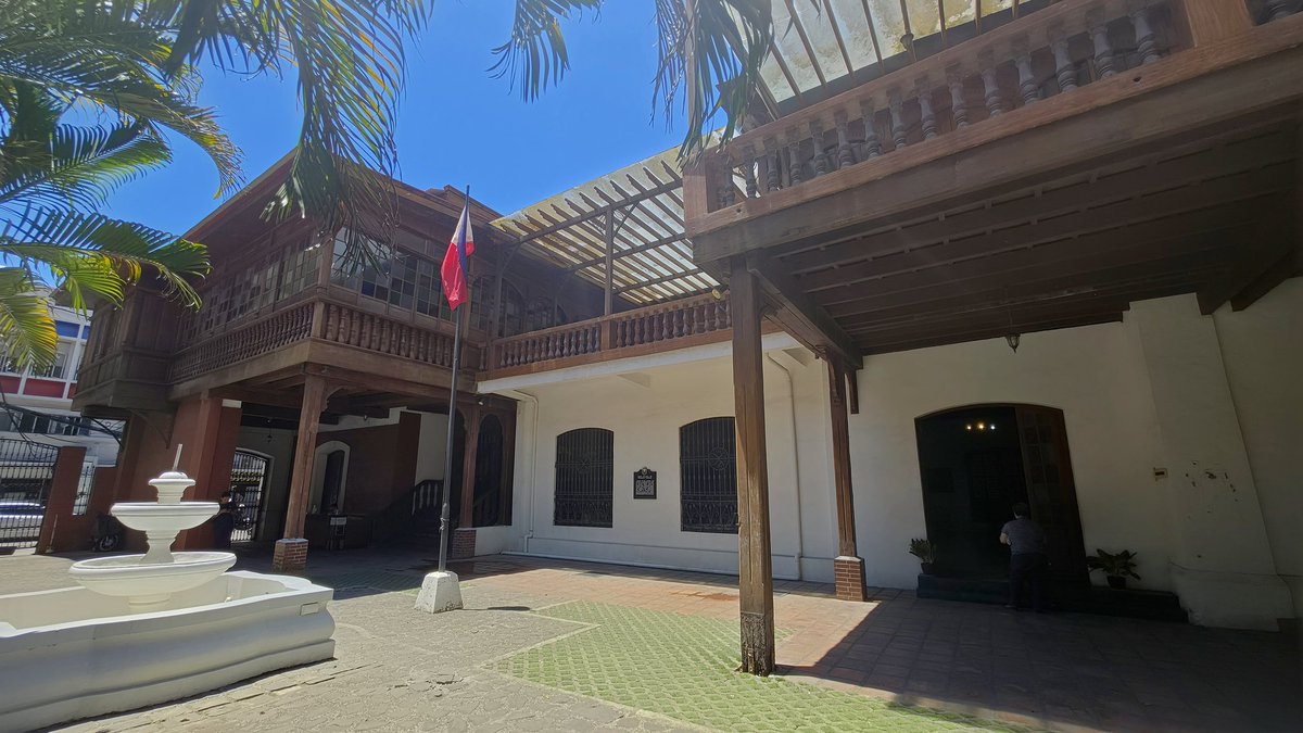 Revisiting the Philippine Museum of Philippine Economic History (managed by the NHCP) housed in the Ynchausti y Compania building. It is one of around 10 museums in Iloilo City, which perhaps has the most museums outside Manila.