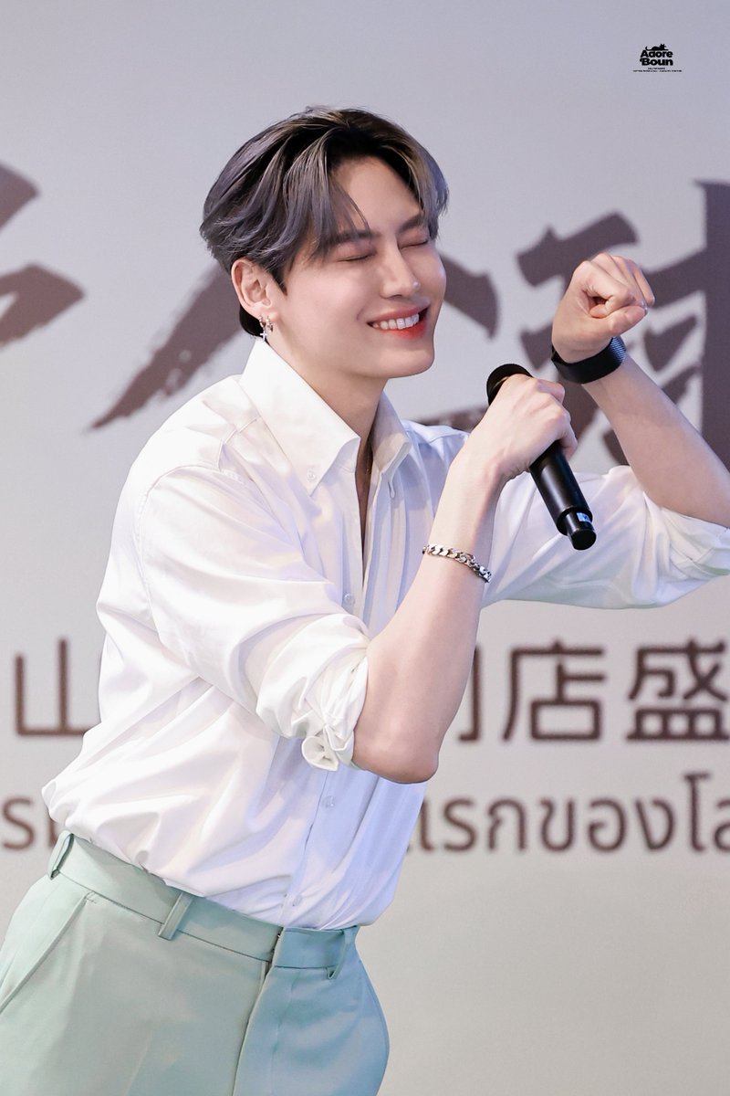 𝐀𝐝𝐨𝐫𝐞_𝐛𝐨𝐮𝐧 tweet media