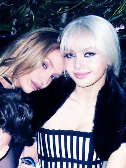 ลิซ่ากับสเตลล่า ว้ายยย