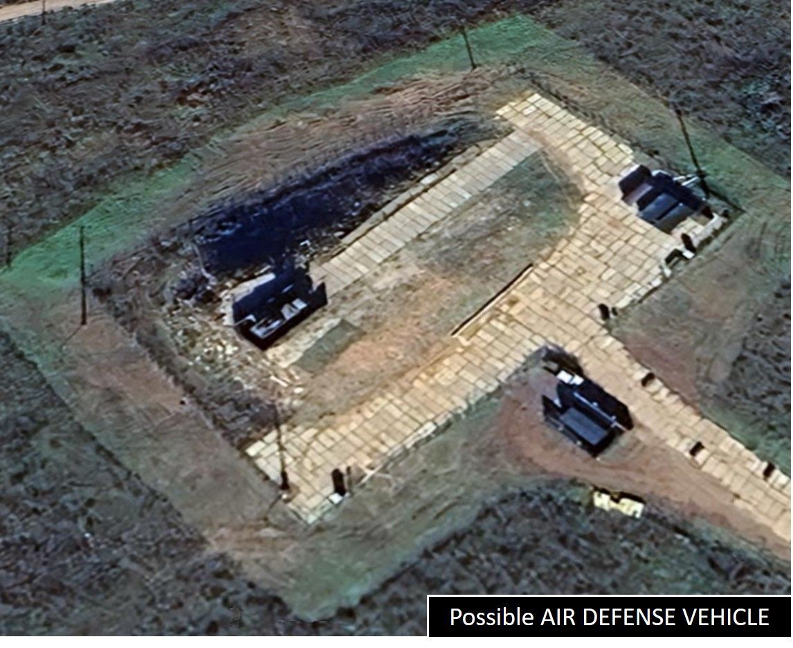 aeowinpact's tweet photo. INPACT/AEOW revient sur l'expansion de l'usine d'Alabuga. Devenue une vraie base militaire, elle est un exemple de la menace hybride russe: contournement de sanction, militarisation, axe Iran-CN-DPRK et réseaux de travailleurs étrangers.
Notre rapport: https://t.co/UxMXF43thj https://t.co/u1xdcbFOlR
