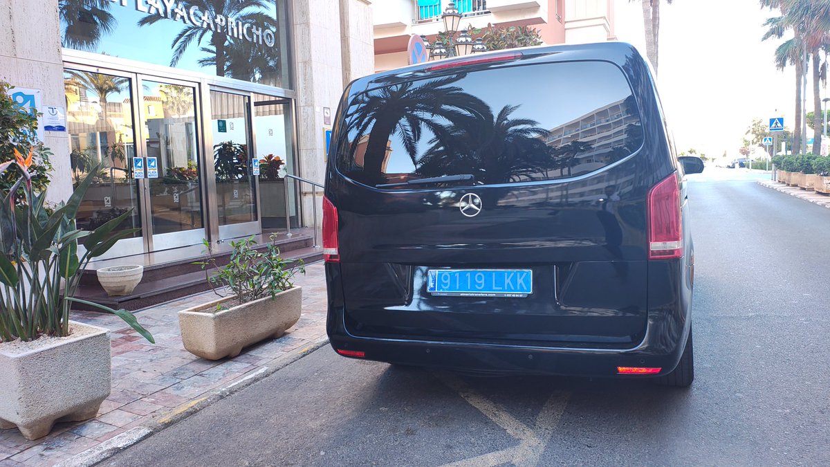 #Transfers low cost from #Roquetasdemar to #Almeria #Airport. Booking online. almeriatransfers.com