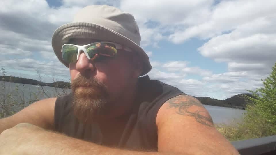 YNoghtmare81496's tweet image. #redneck #countryboy #camo #leather #BIKERS #harleydavidson #gangster #smoker #mansmells #manstink #smellyarmpits #stink #sweatyarmpits #blucollar #smellyfeet #smoker #beardedmen #dirtyjeans