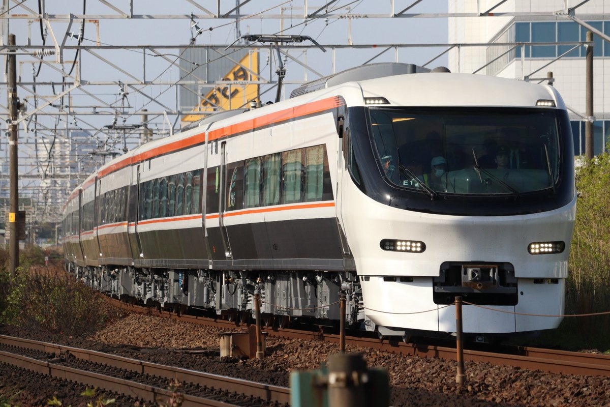 EXtrain1's tweet photo. 2026.04.19
385系E1編成日車出場試運転 https://t.co/6mbRD91Fry