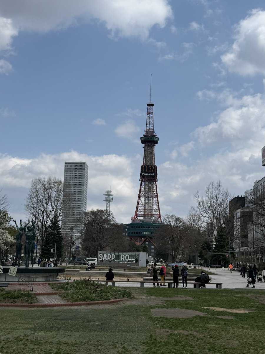 もこ tweet media