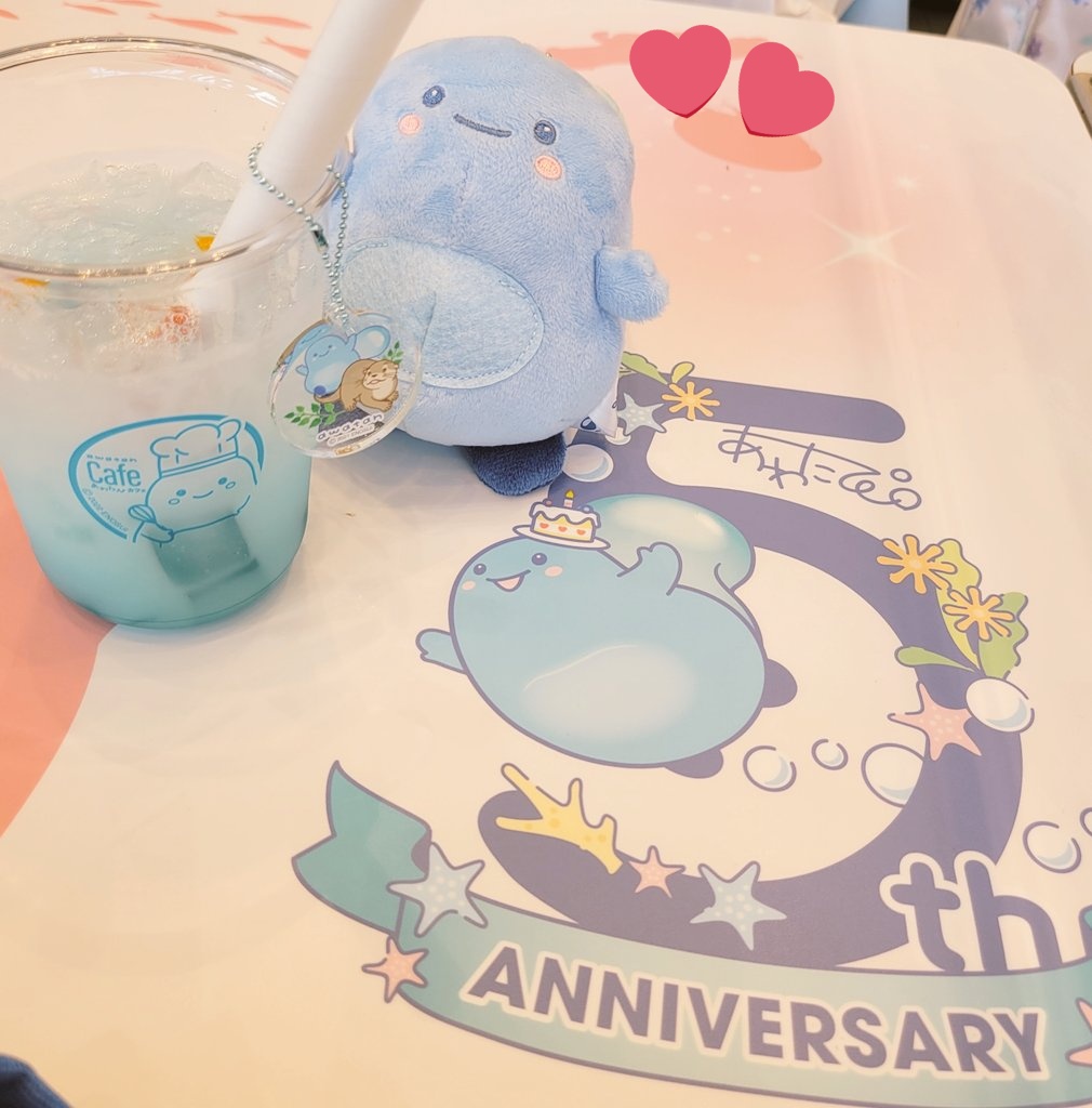 昨日のグリーティングで自由奔放かつファンサービス旺盛なあわたんさんのファンになったのでぬいを買いました。かわいいねぇ…。