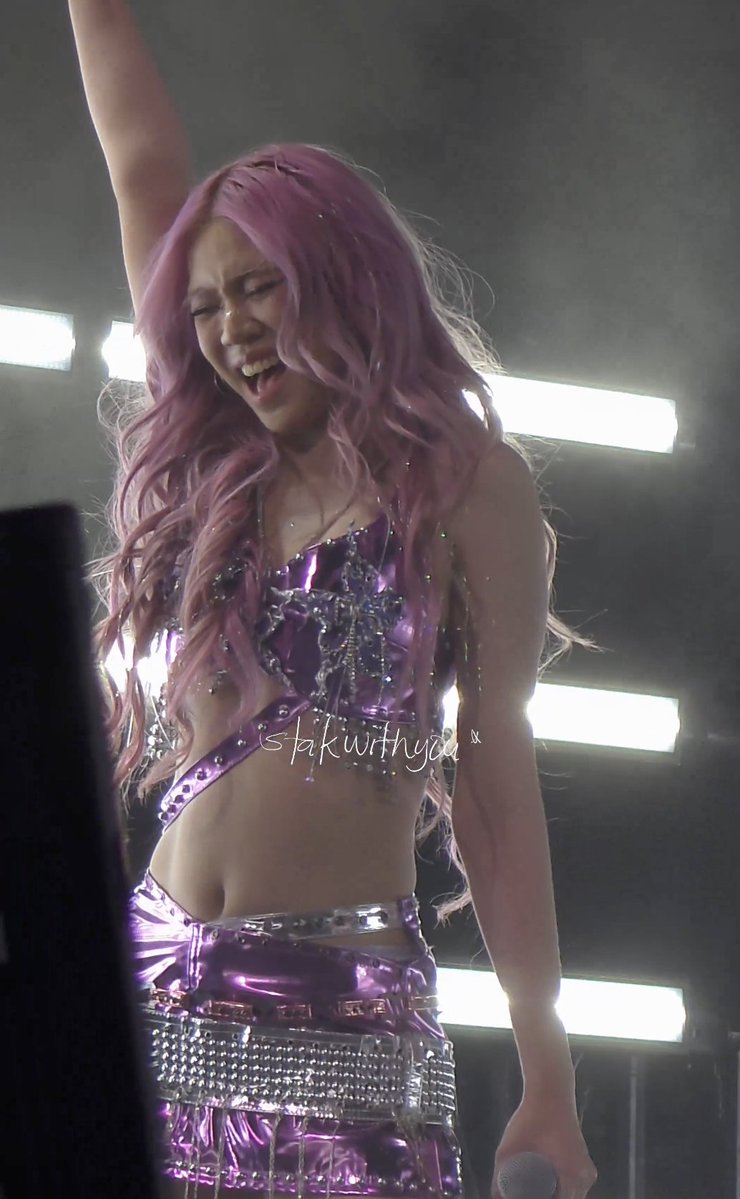 loicey loops tweet media