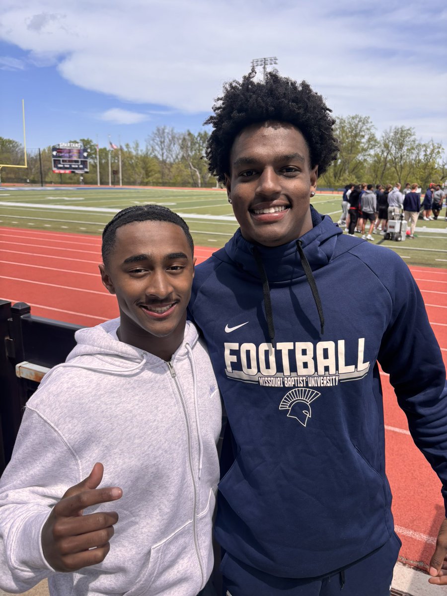 _AaronMcIntosh's tweet photo. Visit at @MBUFootball today. Grateful for Coach Osborne &amp; Coach Bridge for the opportunity to be on campus, connect with the team and learn more about the program. @Livewith123 @Bridge2Football https://t.co/d0OemF9wLl