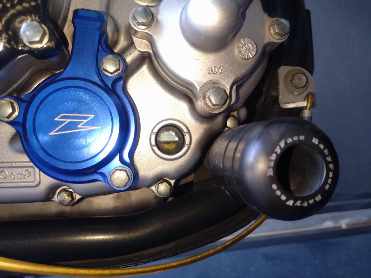 底が抜けたゴミ箱→↑🇸🇪🇸🇪🇯🇵🇯🇵 tweet media