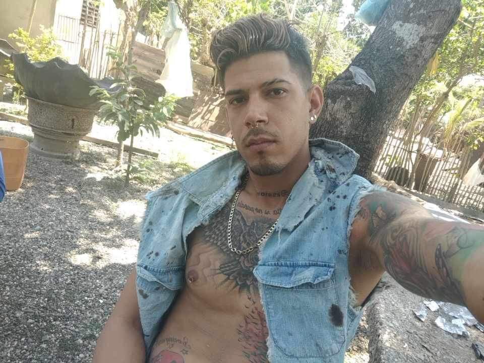🔞Cubanazos.Cu🇨🇺 tweet media