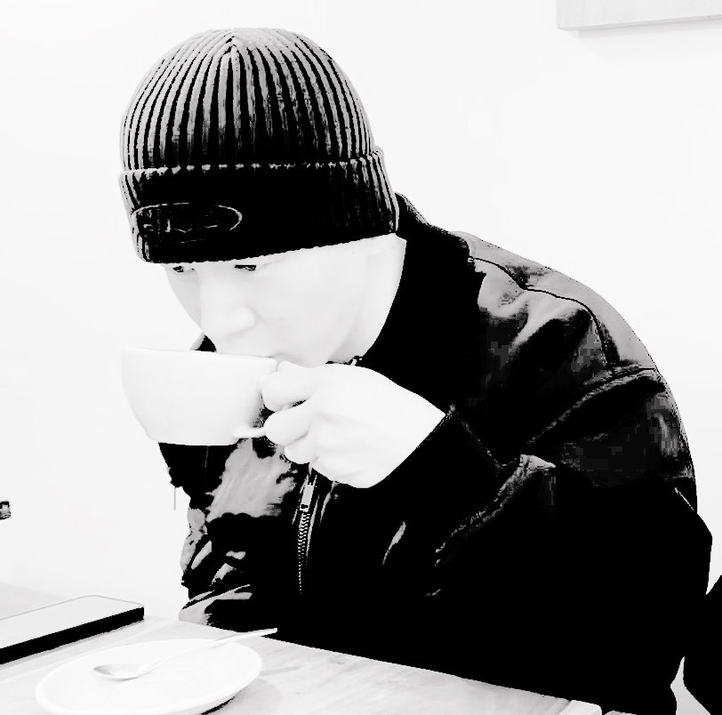 베이시스트 tweet media