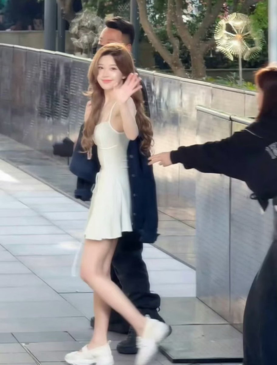 Princess_rosyyy's tweet photo. กล้องเบลอแค่ไหนก็ทำอะไรชีไม่ได้จริงๆ https://t.co/Q0FMINExTM