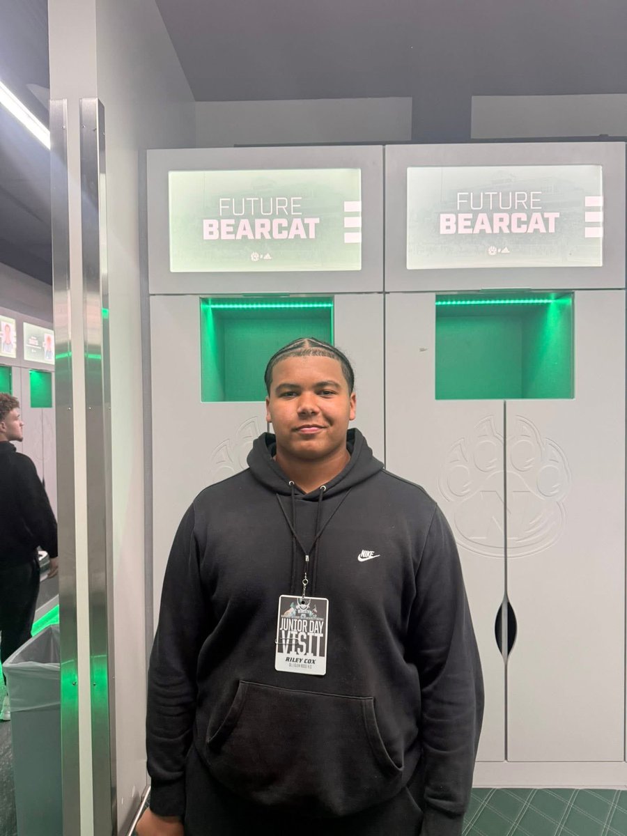 RileyC040809's tweet photo. Had a great time visiting Northwest Missouri State campus today! More to come! Thank you @Coach_Brisnehan @CoachDavis_87 for the invite! https://t.co/nXsK0Iox9H