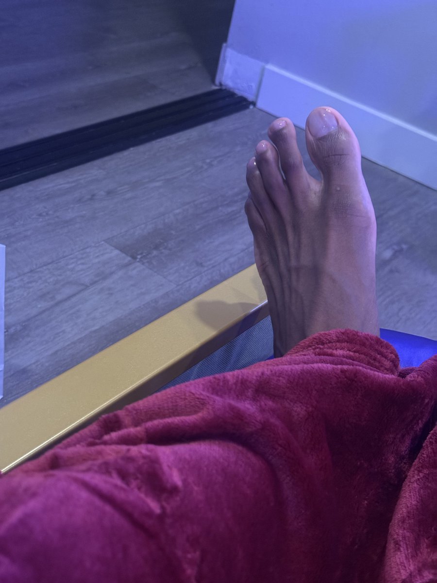 Suck my big toe 🦶