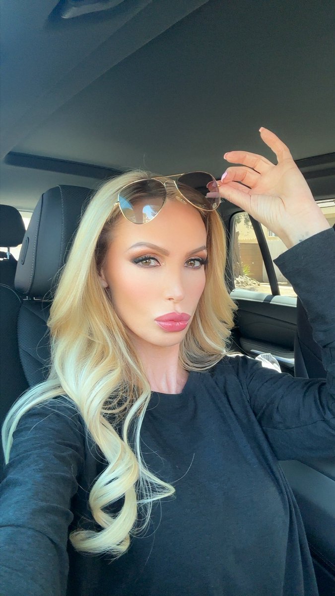 NIKKI BENZ tweet media