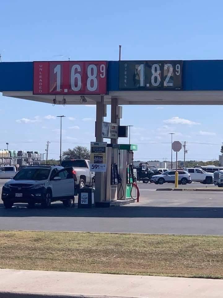 leehweht tweet media