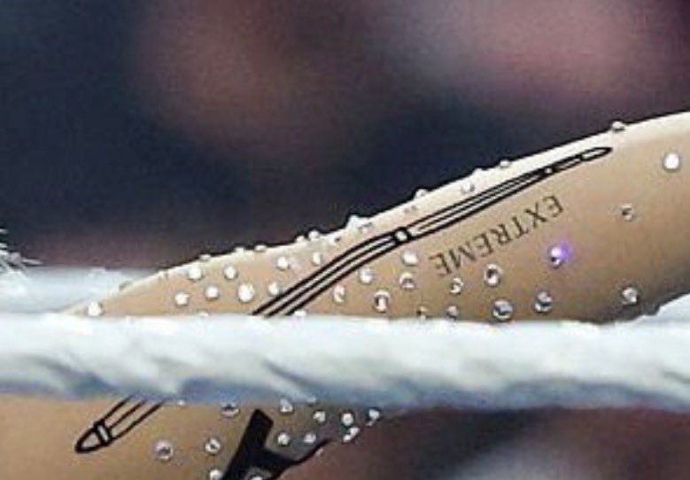 Elena 💭 tweet media