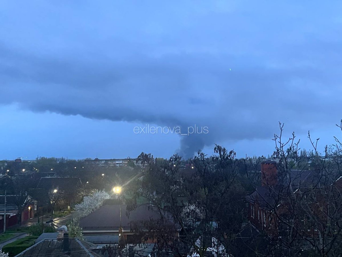 Exilenova_plus's tweet image. Taganrog, Rostov Oblast, has likely been the target of an attack on the TagAZ plant; local residents have also reported this. 

Taganrog Automobile Plant LLC (TagAZ) is a former Russian company that assembled passenger cars and trucks of various brands.

Recently, due to