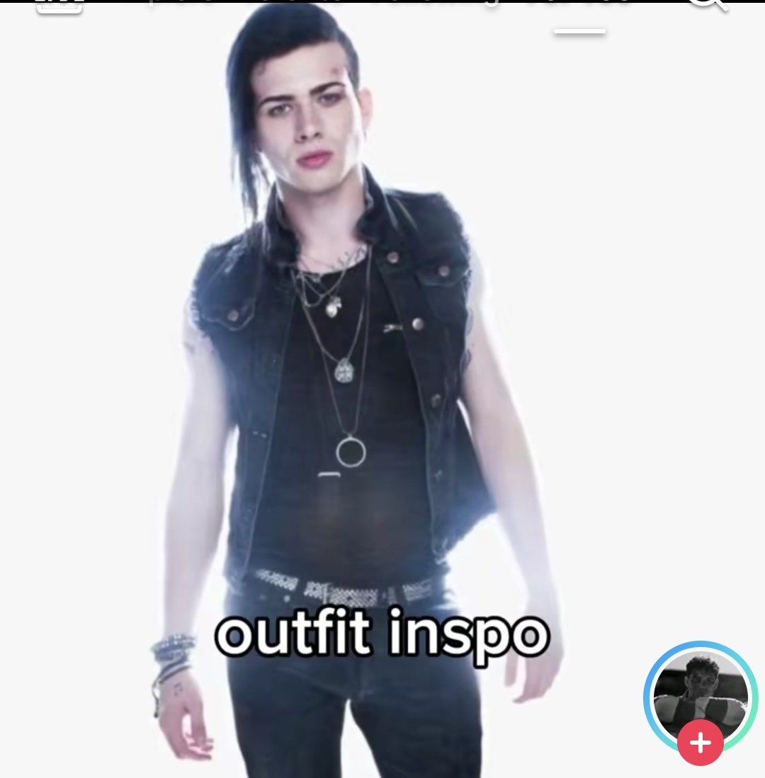 qamar قمر tweet media