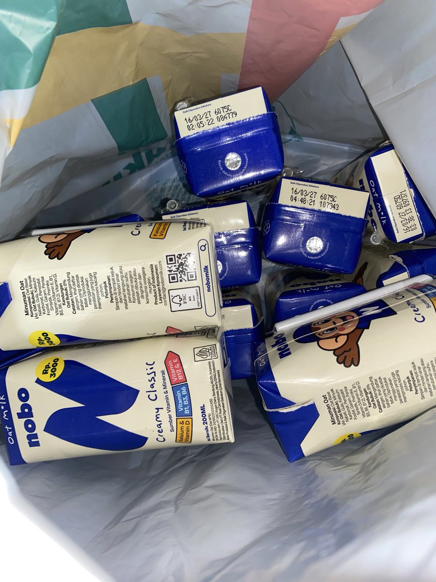 centralsainz's tweet image. so fun! Kemarin jd frontliner di acara 71 tahun KAA and its my first time #junioryear habis utu pulangnya nonton sama cowokku &amp;lt;333 dan kemarinnya aku dikasih nobo🤤🫶 (btw dia jg nemenin aku job seharian)🥹🫶