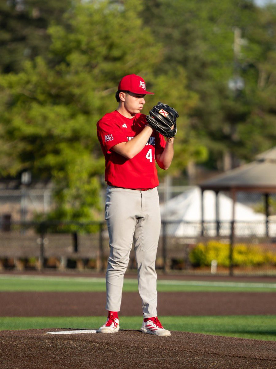 Champions tweet media