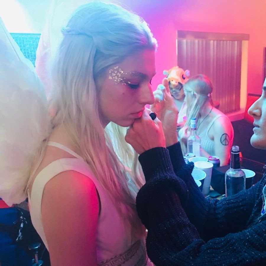 h ⋆˚࿔ tweet media