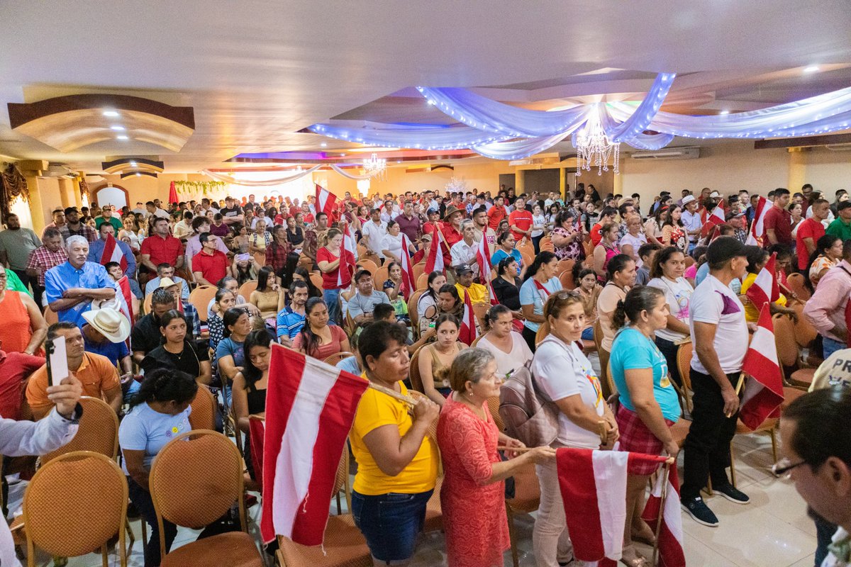 JorgeCalix's tweet photo. Hoy dimos la bienvenida a José Luis Hernández Portillo, alcalde de San Francisco de Ojuera, y a Luis Enamorado, alcalde de Ceguaca, quienes decidieron dejar LIBRE para incorporarse al Partido Liberal, junto a decenas de líderes, dirigentes y estructuras territoriales de Santa Bárbara.

Seguimos abriendo las puertas a quienes quieren trabajar de verdad por Honduras🇭🇳