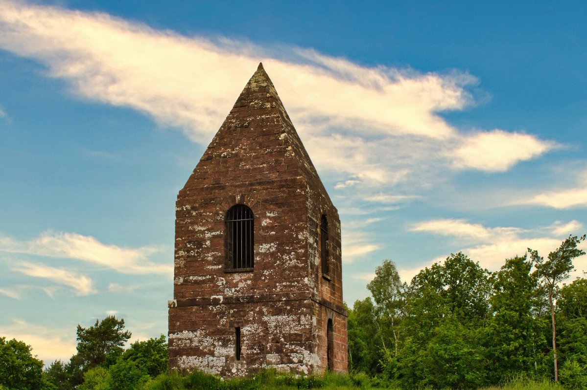 PeacockChoc's tweet image. Beacon Tower Penrith Photography Print | Lake District Wall Art tuppu.net/65759fef #shelving #homeoffice #chocolate #greetingscard #handmadefurniture #rusticfurniture #birthday #Photography #lakedistrict #housewarming #NatureLoverGift